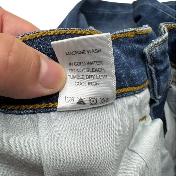 Judy Blue Relaxed Fit Distressed Blue Jeans - Picture 6 of 14